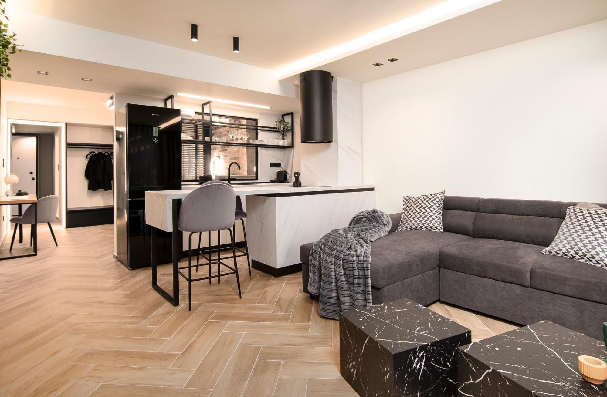 Almasi Luxury Marquise Apartment